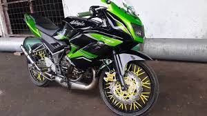 Guys, video ini ngewakilin semua pertanyaan video saya sebelumnya. Ninja Rr 150 Modif Simpel By Gonan Ebiend