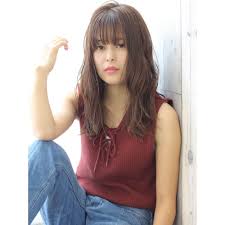 阿部春菜ウェーブウェットな質感でリゾート風ラフヘアー Hair