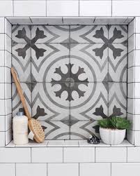 The scope of work is less (because of the compact space) but the result achieved can be big. 25 Beautiful Shower Niche Ideas For Your Master Bathroom Designed