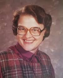 Stephanie Hummel's Instagram, Twitter & Facebook