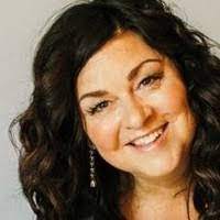 Kim Volk's Instagram, Twitter & Facebook