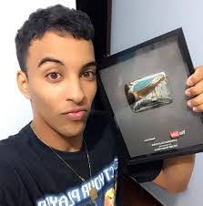 Beth Maycon's Instagram, Twitter & Facebook