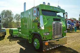 Pin By Tony Carroll On Freightliner Cabover Trucks Freightliner Freightliner Trucks Trucks