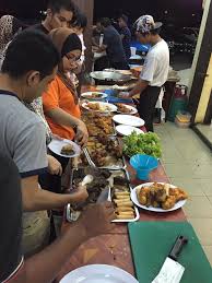 Besides warung cikgu there are many other restaurants that also serve this kind of rice eg. Warung Cikgu Pesta Colek Di Warung Cikgu Bukit Puchong Facebook