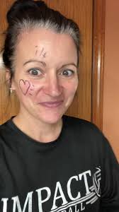 Younique Spray Foundation Lace