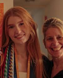 Lily Mathis's Instagram, Twitter & Facebook