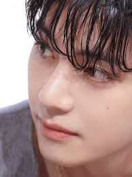 Taehyung is a real gentleman @thv . . . . . #taehyung #kimtaehyung #v #tae  #taetae #tata #taehyungbts #btstaehyung #btsv #vbts #bts #btsarmy #btsedits  #army #armybts #armylover #ᴛᴀᴇʜʏᴜɴɢ #taehyungedits #vedit