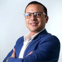 200+ perfiles de «Omar Franco»