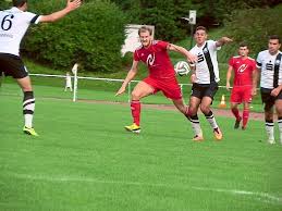 48 x 24 x 31. Ortenau Heim Dreier Auf Dem Tablett Fussball Schwarzwalder Bote