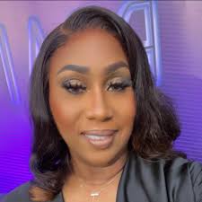 Food handlers should change gloves frequently to prevent contamination