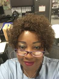 Looking for Dorsey Holt, class of 1975. She was my maid of honor 45 yrs  ago, hoping to reconnect. Thank you