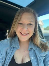 Sabrina Singleton's Instagram, Twitter & Facebook