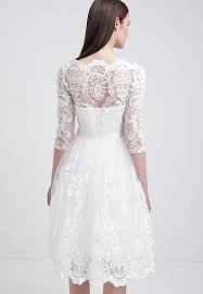 Chi chi london s damenkleider. Chi Chi London Sukienka Koktajlowa White Zalando Pl Rzeczy Do Noszenia Hochzeitskleider Spitze Brautkleid Armellos Und Kleid Hochzeit