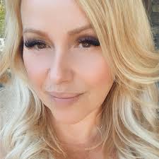 One second they are running around and the next they are gone.. we lost  Kona last night 🫩 even tho I was annoyed that you followed my every move,,  licked my feet