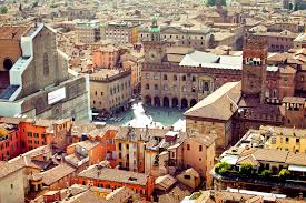 Our top picks lowest price first star rating and price top reviewed. Bologna Italien Wie Es Leibt Und Lebt Urlaubsguru De