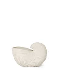 Shell's teamed up with fuelservice, the app that's transformed the refuelling experience for people with a disability. Kaufe Ferm Living Shell Vase Off White 100232202 Inkl Versand