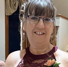 What are some recommendations for a bakery near Forest Rocks that does cake  decorating for a 16th birthday cake?