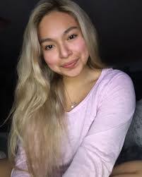 Jennifer Lema's Instagram, Twitter & Facebook