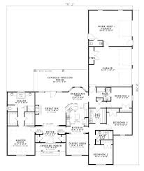 A 4 bedroom pavilion house plan with a ranging single storey design. House Plan 61039 Traditional Style With 2424 Sq Ft 4 Bed 3 Bath
