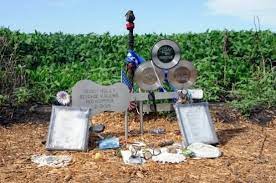 Buddy Holly Memorial Buddy Holly Plane Crash Buddy Holly Trip Advisor