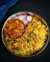 Lunch Special Vegetable Birtyani With Butter Chicken Spiceindiaonline Recipes Indianfood Biryani Ilovebiryani Indian Food Recipes Indian Cooking Recipes