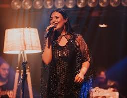 Tugce Kandemir Annem Gibi Sarki Sozleri Anne Sarkilar Sarki Sozleri