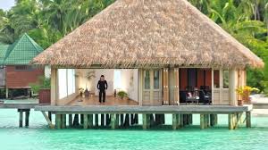 16 Maison Bois Tahiti In 2020 Outdoor Structures Outdoor Decor Tahiti