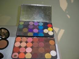 Celebrity Makeup Artist Aj Crimson Affordable Beauty Class