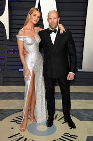 The model announced the happy news by sharing a series of pictures of herself on instagram. Rosie Huntington Whiteley And Jason Statham Quit America And Snap Up 7 5m London Pad Aktuelle Boulevard Nachrichten Und Fotogalerien Zu Stars Sternchen