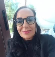 La città piange la scomparsa del 38enne. Dolore, incredulità e rabbia sui  social: “Come si può continuare a tenere aperto il discount dopo una  tragedia così?"