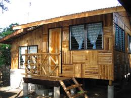 Rumah bambu yang di desain dengan sedemikian rupa, pemilihan furniture. 45 Inspirasi Desain Rumah Bambu Minimalis Unik Modern