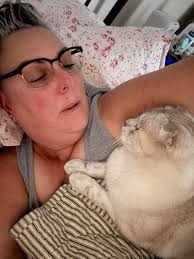 What do you think Frankie is thinking? 🤔 He just has to get up in my face  in the mornings 😂