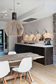 Milles Conseils Comment Choisir Un Luminaire De Cuisine Archzine Fr Luminaires Salle A Manger Decoration Interieure Deco Interieure