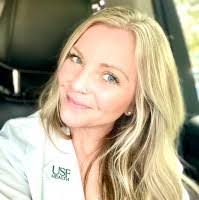 Danielle Pellegrino's Instagram, Twitter & Facebook