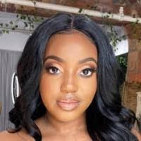 Alanna Hunter's Instagram, Twitter & Facebook