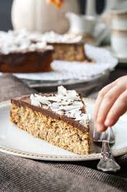 Ein Altes Familienrezept Meiner Oma Hunderfach Erprobt Das Kuchenrezept Ist Ohne Mehl Und Butter Und Gelingt G Nusskuchen Kuchen Rezepte Nusskuchen Ohne Mehl