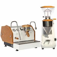 In this manual, you should find everything you need to operate and maintain your dual boiler, saturated group head espresso machine. La Marzocco Gs3 Home Package With White Lux D Grinder Wa Mpackgs3avw Winning Appliances
