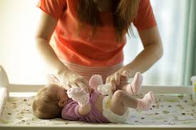 In fast 100 prozent der ­fälle lassen sich so verletzungen entdecken. Nabelpflege Bei Neugeborenen Und Beim Baby Pampers