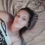 Sarah Lochrie's Instagram, Twitter & Facebook