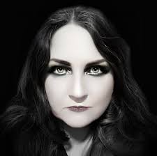 Meet the Sizzling Alison Bacon