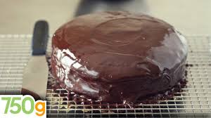 Les foodies vous présente 372 recettes avec photos à découvrir au plus vite ! Recette De Glacage Au Chocolat Pour Gateaux 750g Youtube