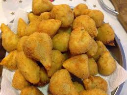 Recettes D Une Mere De Famille Nombreuse Coxinhas De Poulet Bouchees Aperitives Bresiliennes Recettes De Cuisine Cuisine D Ailleurs Recette
