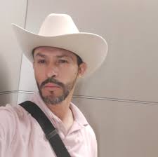 🛑 LeBron James: "In my opinion, I'm the most complete basketball player in  history. I can score from anywhere, pass like a point guard, defend  multiple positions, rebound like a big man,