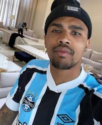 El extremo brasileño volverá al equipo del que salió en. Aoaaehboduz3vm