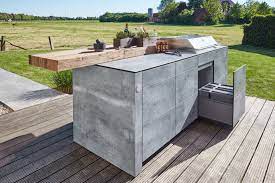 Between the grill, countertop, siding, storage cabinets, refrigerator and other appliances, the pounds can add up. Bbqtion Luxus Outdoorkuchen Individuelle Wand Und Inselkuchen