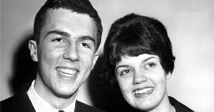 Skate Guard Blog: Science Meets Art: The Lorna Dyer And John Carrell Story