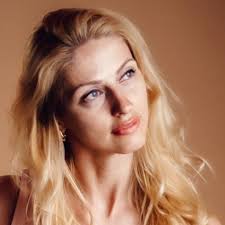 Agnese Ozolina's Instagram, Twitter & Facebook