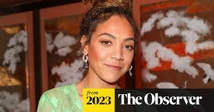 Miquita Oliver's Instagram, Twitter & Facebook