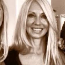 Kristi Paxton's Instagram, Twitter & Facebook