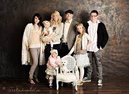 Loveee Family Photo Outfits Family Portrait Outfits Family Picture Outfits